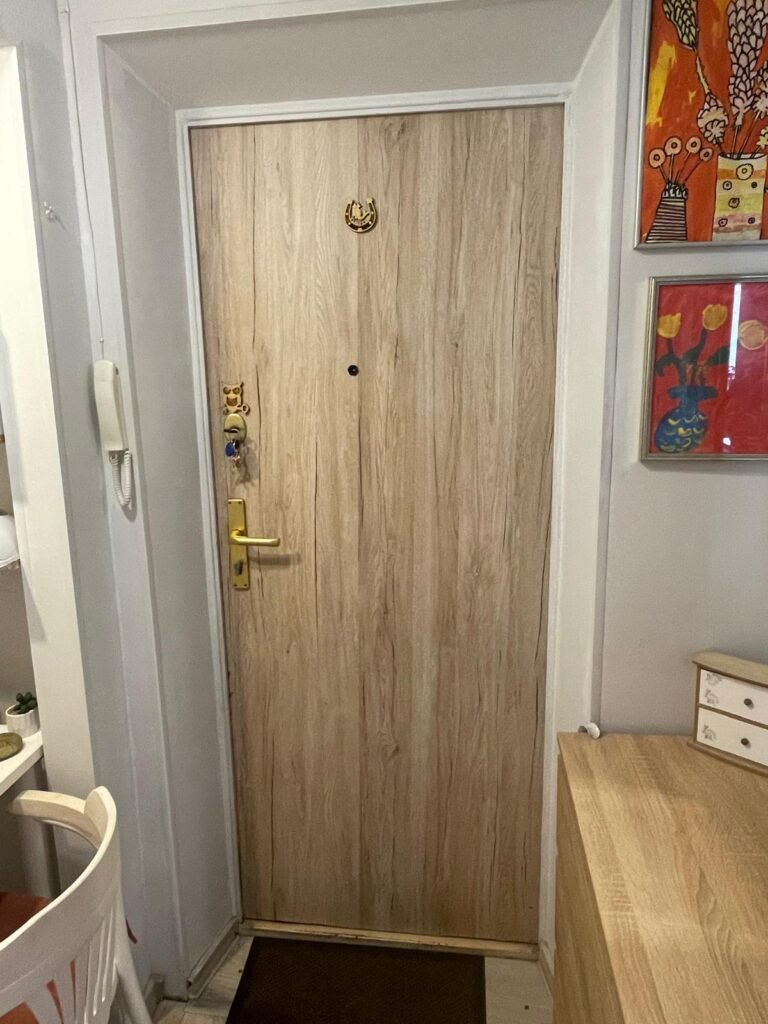 a2080836-8e22-4643-b79d-ac22bf610f3b