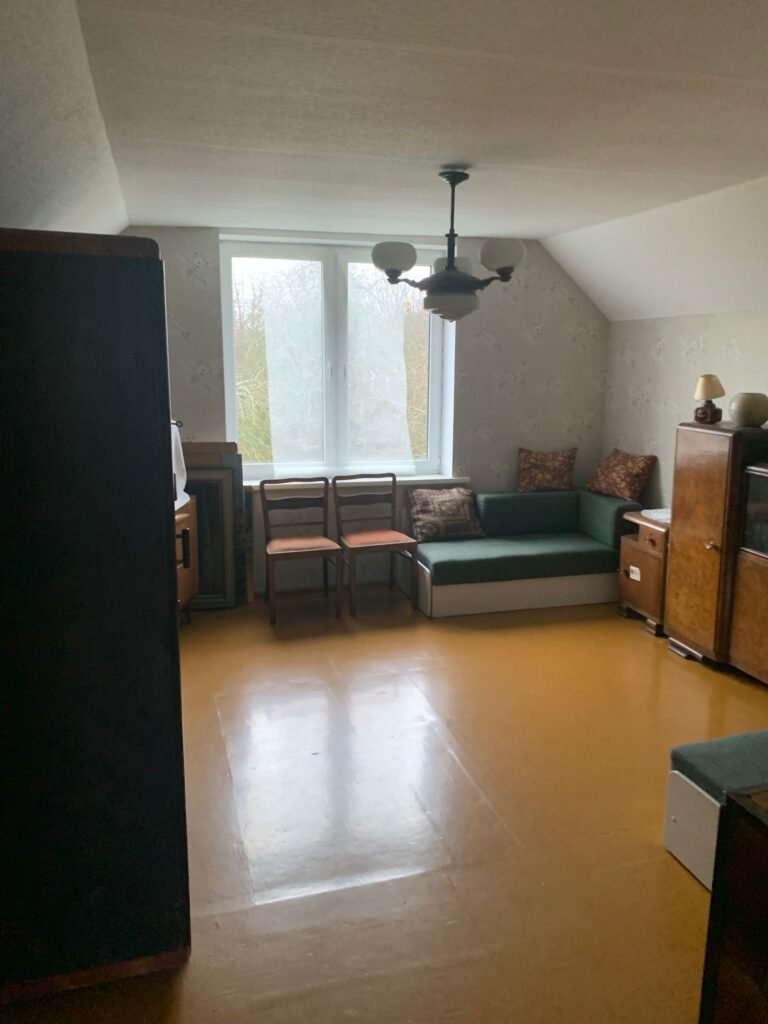 ea625a38-d10a-4593-adae-c1ccab6b8342